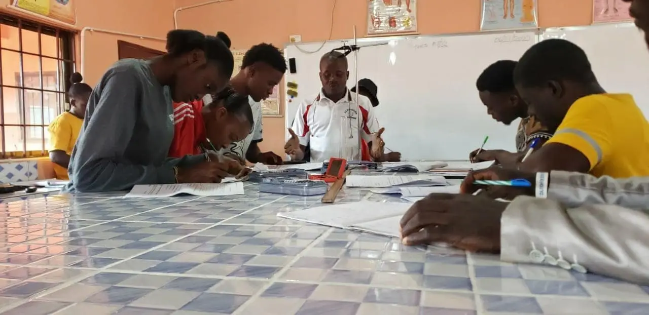 315429662_210340018012460_840208744871665667_n